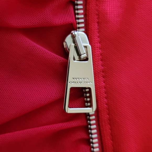 Versace Collection Stunner! - Picture 5 of 9